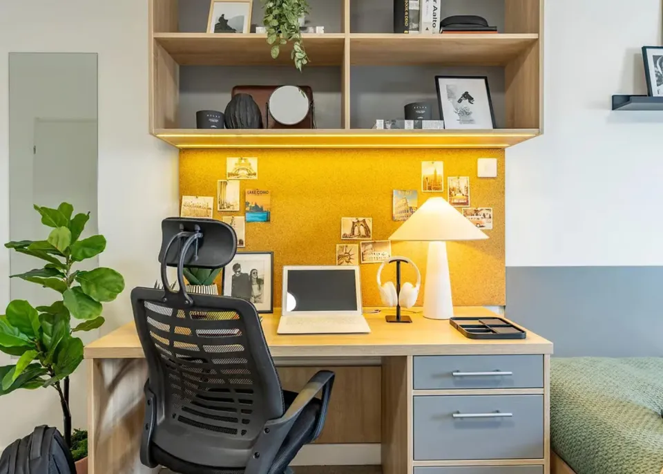 Globe Works