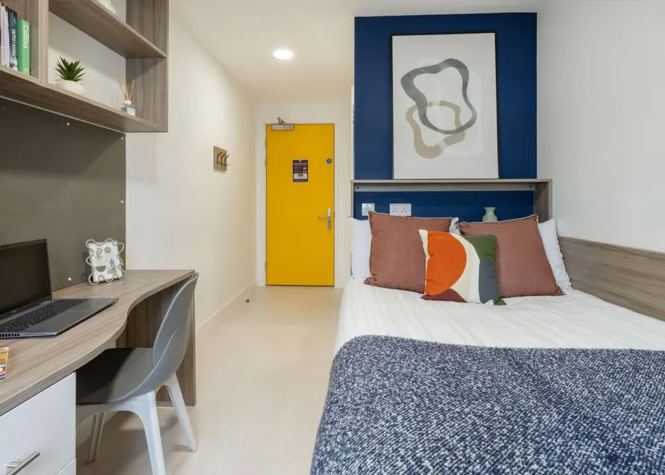 Londonist DMC | Bronze Ensuite